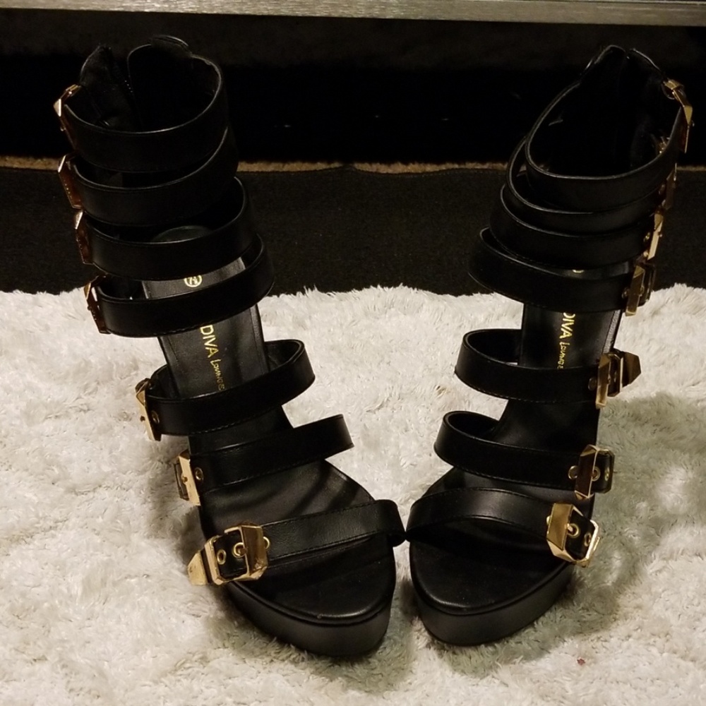 Black heels Wild diva